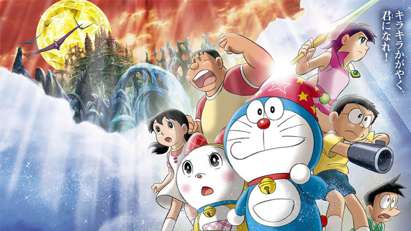 Doraemon và nhóm bạn đang vui vẻ chơi trên bãi biển nắng vàng